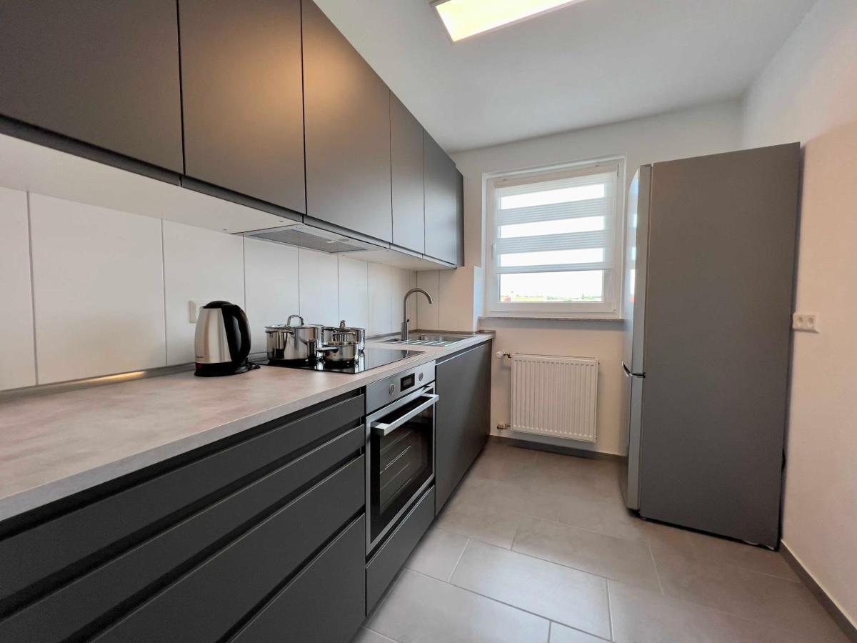 Nujen- Hotel Und Apartment Stuttgart Zuffenhausen Экстерьер фото