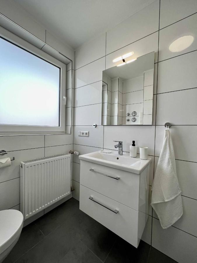 Nujen- Hotel Und Apartment Stuttgart Zuffenhausen Экстерьер фото